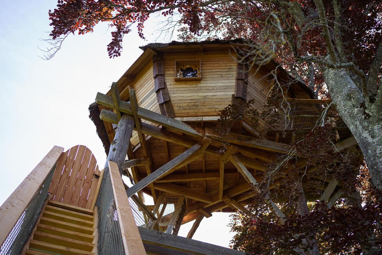Cabane Perchee Dans Les Arbres Saint-Hilaire-en-Morvan Eksteriør bilde