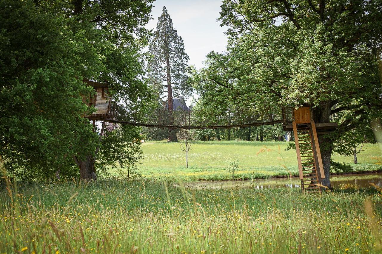 Cabane Perchee Dans Les Arbres Saint-Hilaire-en-Morvan Eksteriør bilde