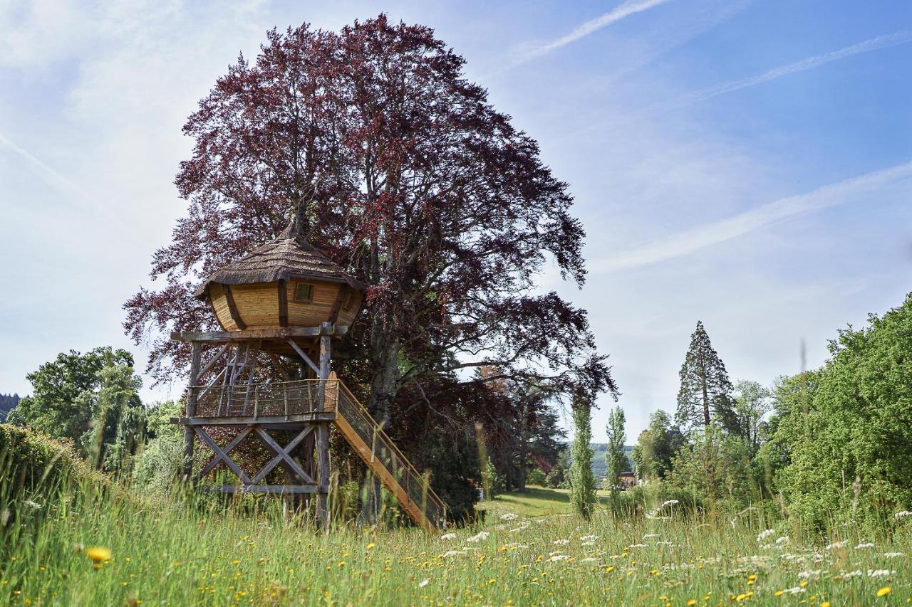 Cabane Perchee Dans Les Arbres Saint-Hilaire-en-Morvan Eksteriør bilde