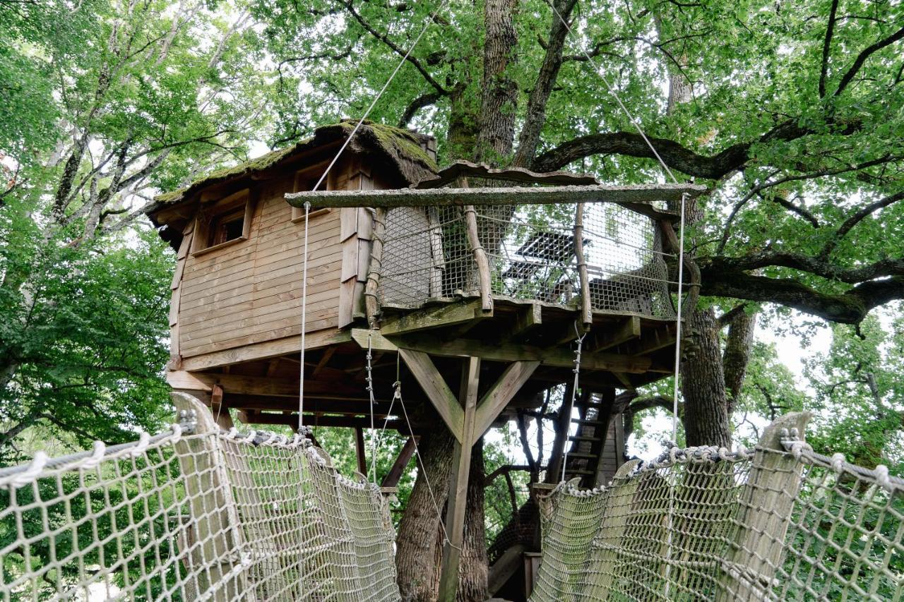 Cabane Perchee Dans Les Arbres Saint-Hilaire-en-Morvan Eksteriør bilde